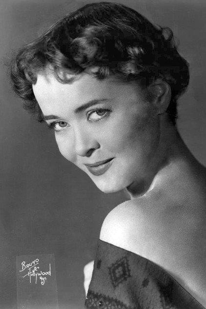Joan McCracken - Actor Profile Photo