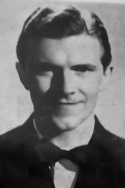 Ed Oliver - Actor Profile Photo