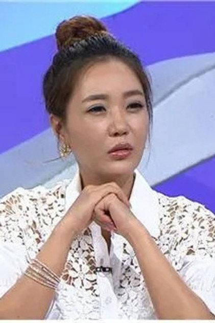 Lee Eui-jung - Actor Profile Photo