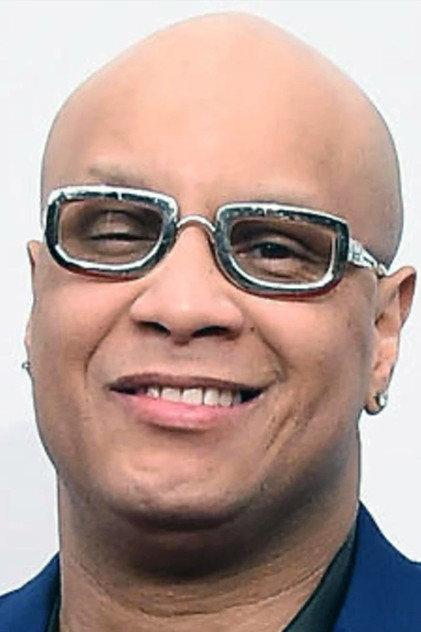 Oliver Crumes Jr. - Actor Profile Photo