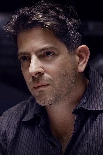 Gabriel Roth - Actor Profile Photo