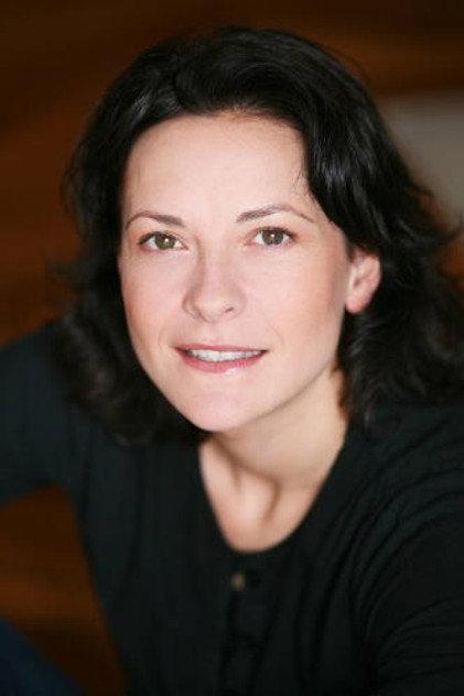 Florence d'Azémar - Actor Profile Photo