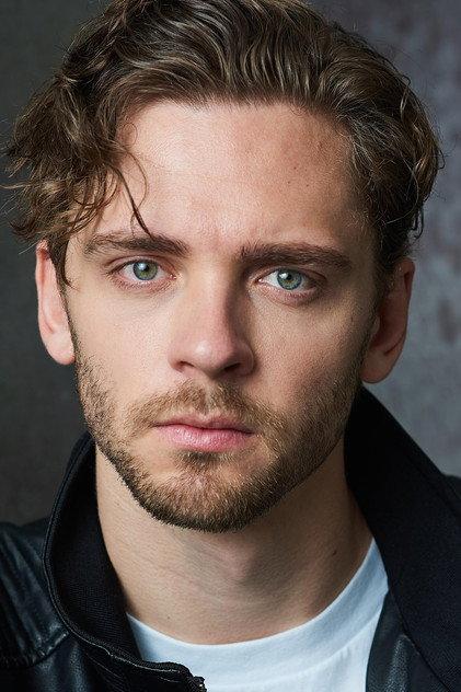 Robin Åkerstrand - Actor Profile Photo