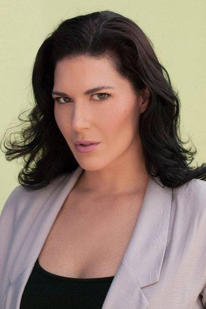Emmy Robbin - Actor Profile Photo