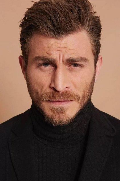 Eren Vurdem - Actor Profile Photo