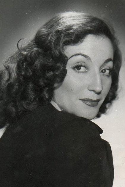 Ada Carrasco - Actor Profile Photo