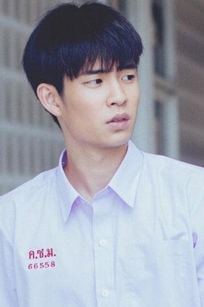 Manapat Techakumphu - Actor Profile Photo