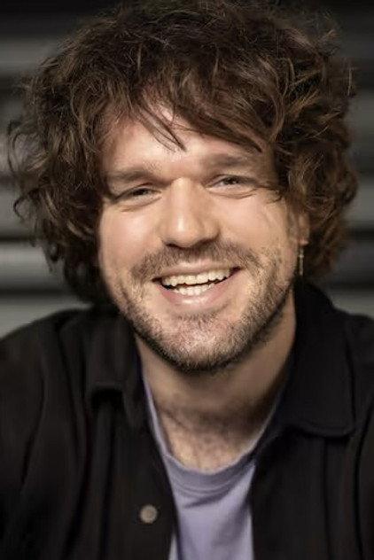 Maxime Genois - Actor Profile Photo