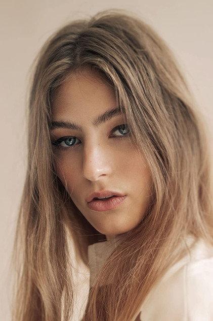 Madison McAleer - Actor Profile Photo