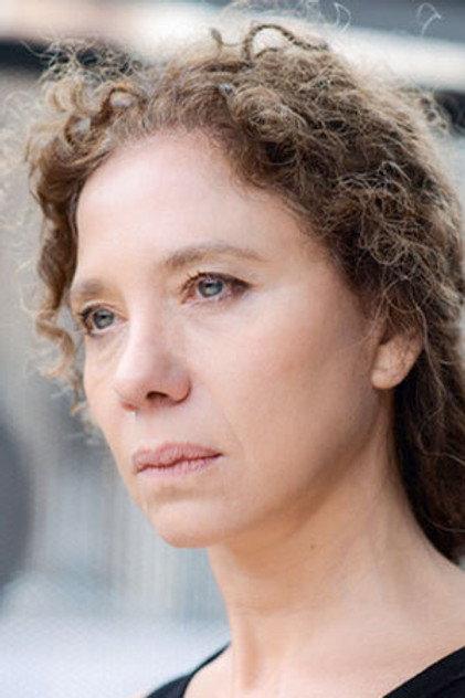 Iliana Lolic - Actor Profile Photo
