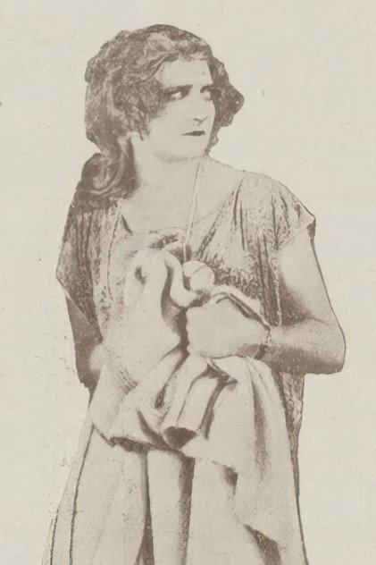 Nadette Darson - Actor Profile Photo