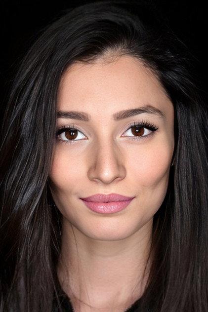 Ayşe Akın - Actor Profile Photo