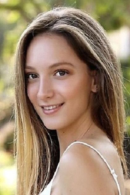 Paula Vélez - Actor Profile Photo