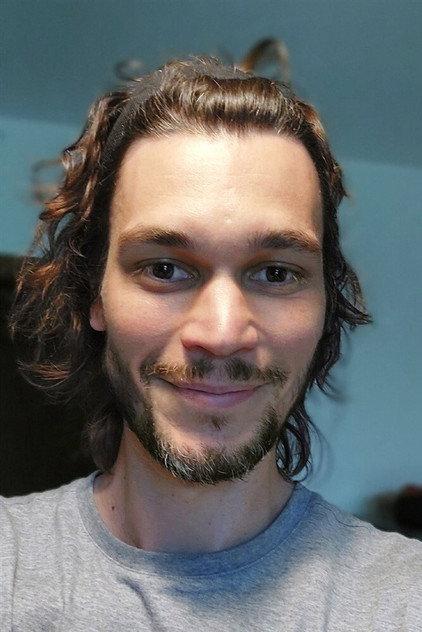 Xavier Hosten - Actor Profile Photo
