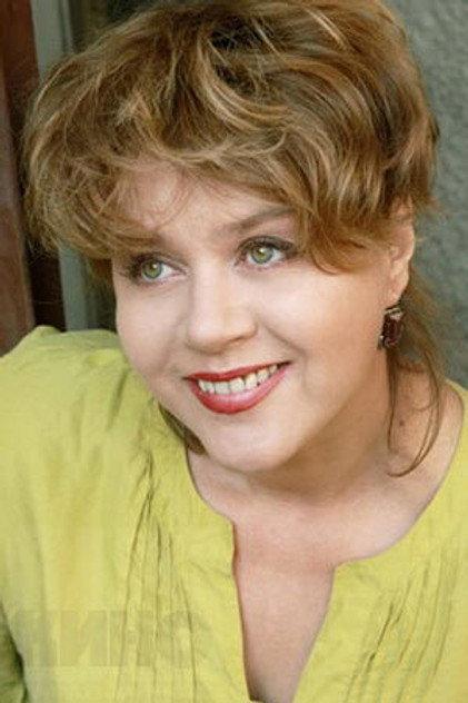 Yanina Lisovskaya - Actor Profile Photo