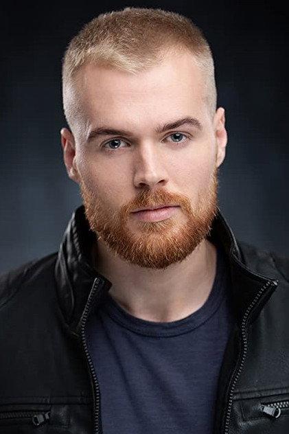 Dustin Lloyd - Actor Profile Photo