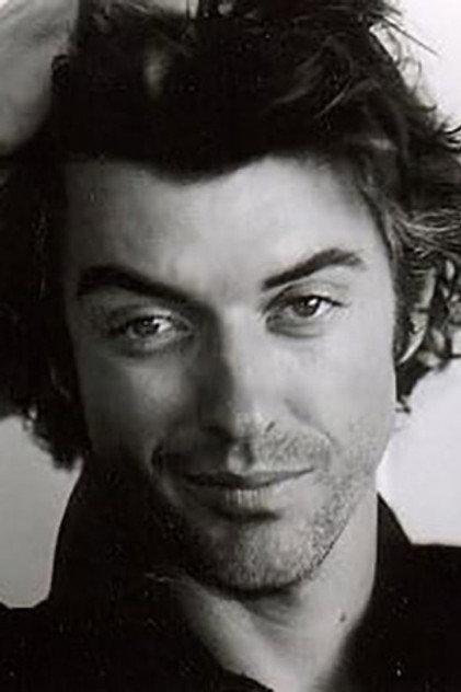 Dean Slater - Actor Profile Photo