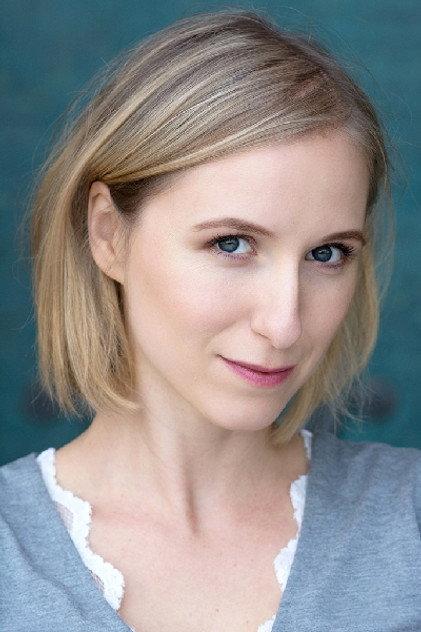 Réka Derzsi - Actor Profile Photo