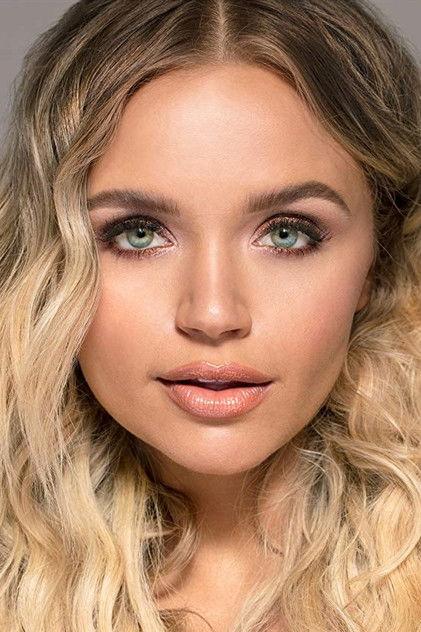 Veronika Dash - Actor Profile Photo