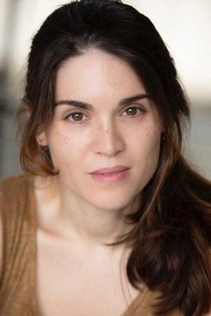 Eminé Meyrem - Actor Profile Photo