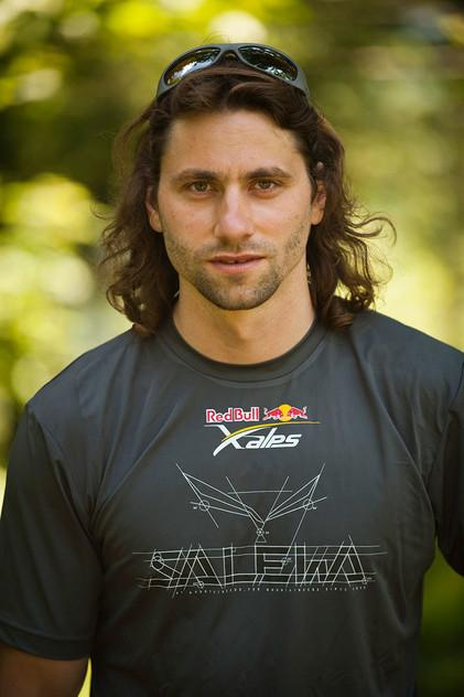Antoine Girard - Actor Profile Photo