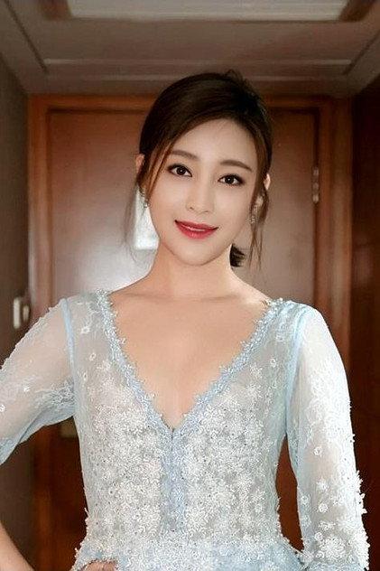 Gan Tingting - Actor Profile Photo