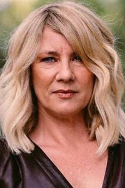 Julie Sergeant - Actor Profile Photo