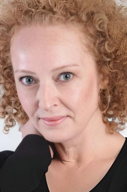 Eda Özel - Actor Profile Photo