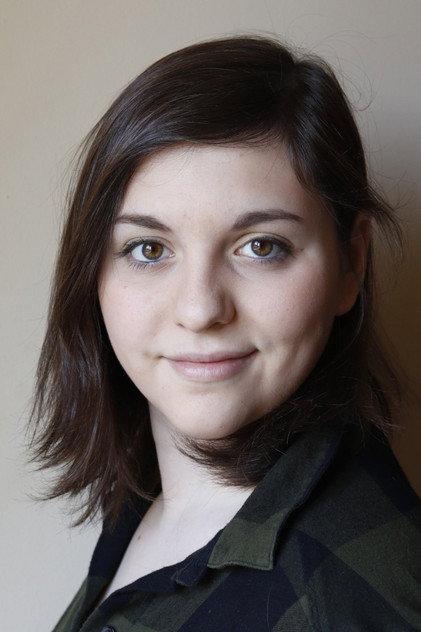 Julia Issa - Actor Profile Photo