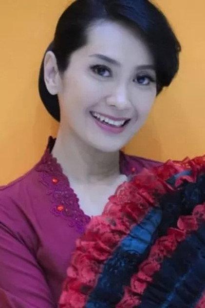 Elizabeth Christine - Actor Profile Photo