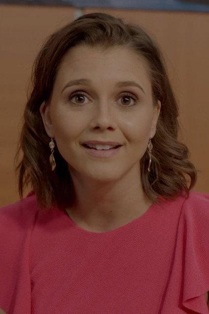 Alexandra Chando - Actor Profile Photo