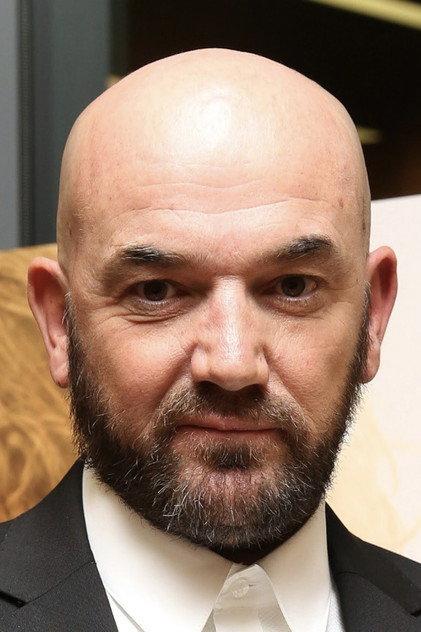 Paul Ireland - Actor Profile Photo