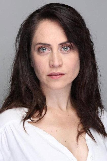 Selen Öztürk - Actor Profile Photo