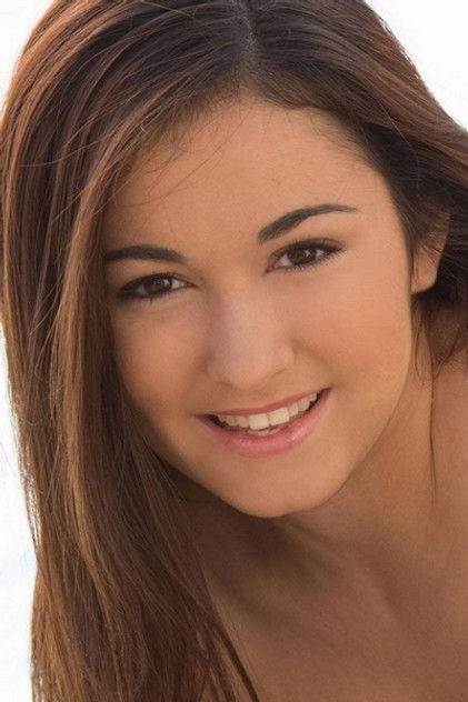Stella May - Actor Profile Photo