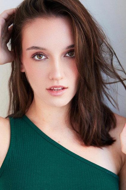 Skylar Fast - Actor Profile Photo