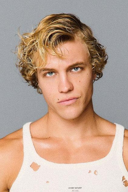 Owen Lindberg - Actor Profile Photo