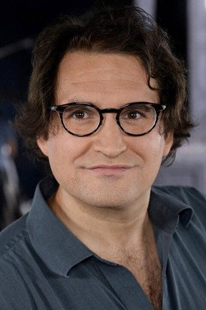 Étienne Pariat - Actor Profile Photo