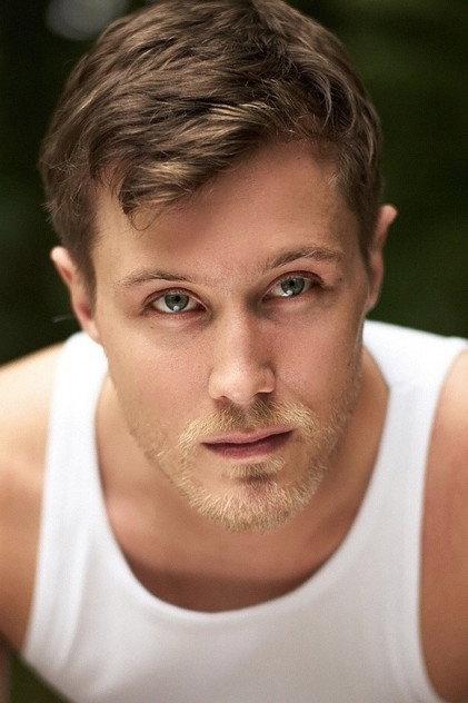 Alexander Becht - Actor Profile Photo