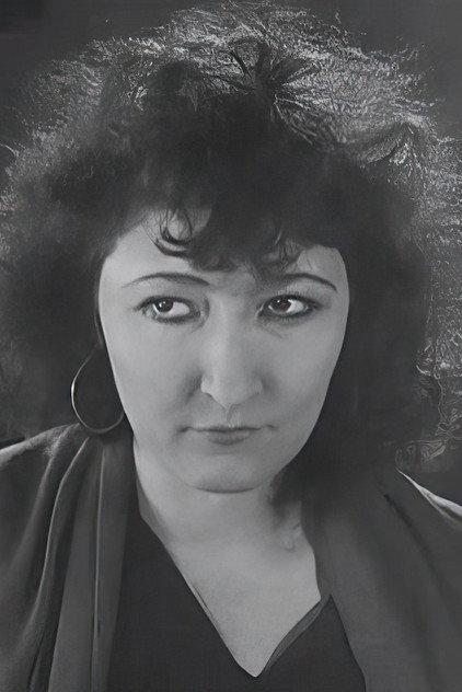 Suzanne Talba - Actor Profile Photo