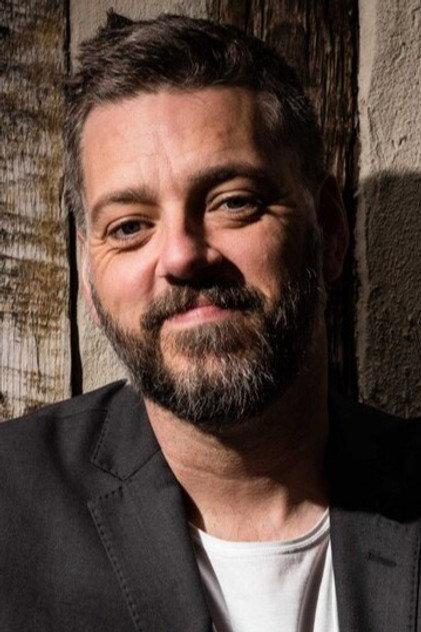 Iain Lee - Actor Profile Photo