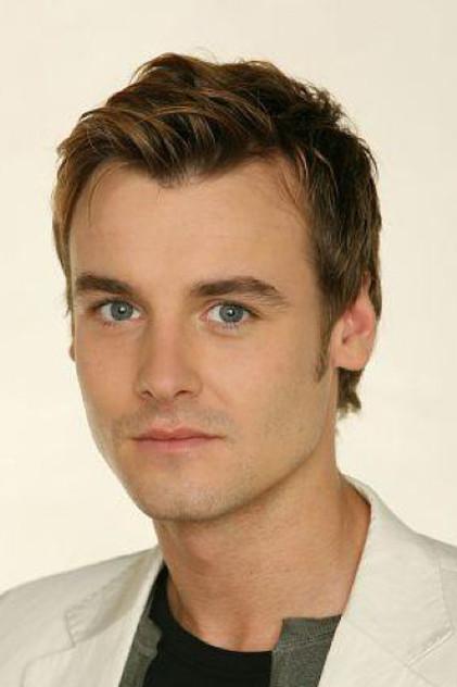 Dennis Grabosch - Actor Profile Photo