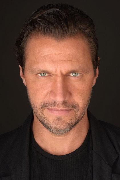 Vitor Hugo - Actor Profile Photo