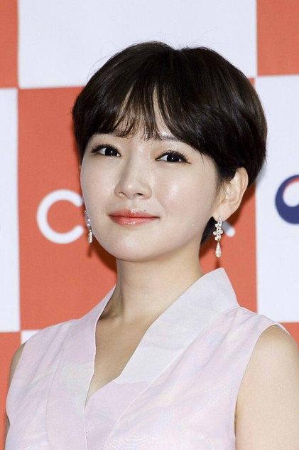 Yoon Song-ah - Actor Profile Photo