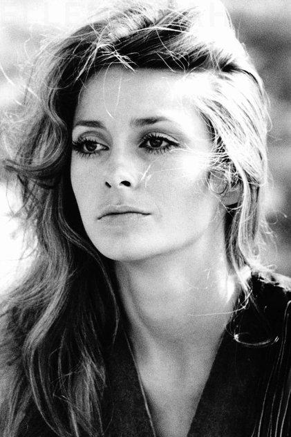 Elizabeth Ashley - Actor Profile Photo