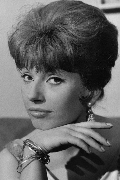 Beate Hasenau - Actor Profile Photo