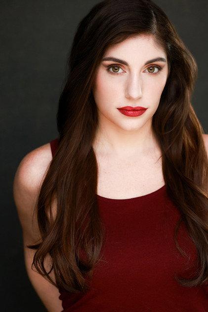 Lauren Lox - Actor Profile Photo
