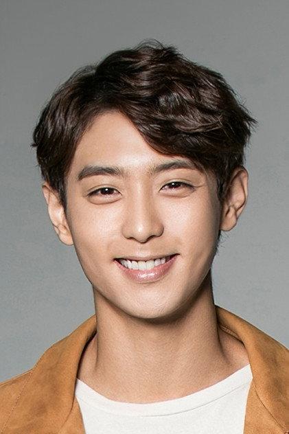 Hyun Woo - Actor Profile Photo