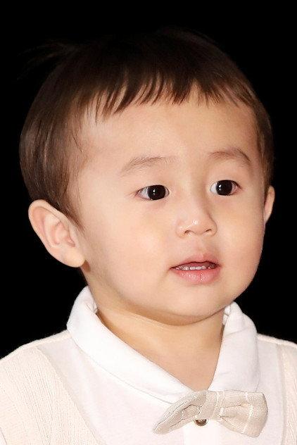 Park Ji-yong - Actor Profile Photo