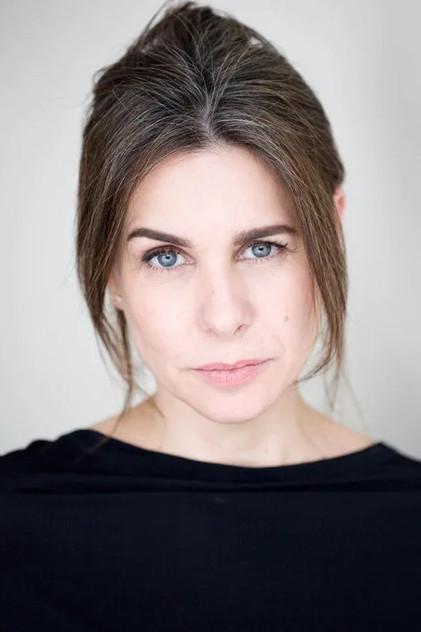 Angela Figueiredo - Actor Profile Photo