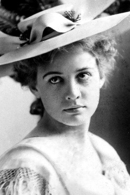 Pauline French - Actor Profile Photo